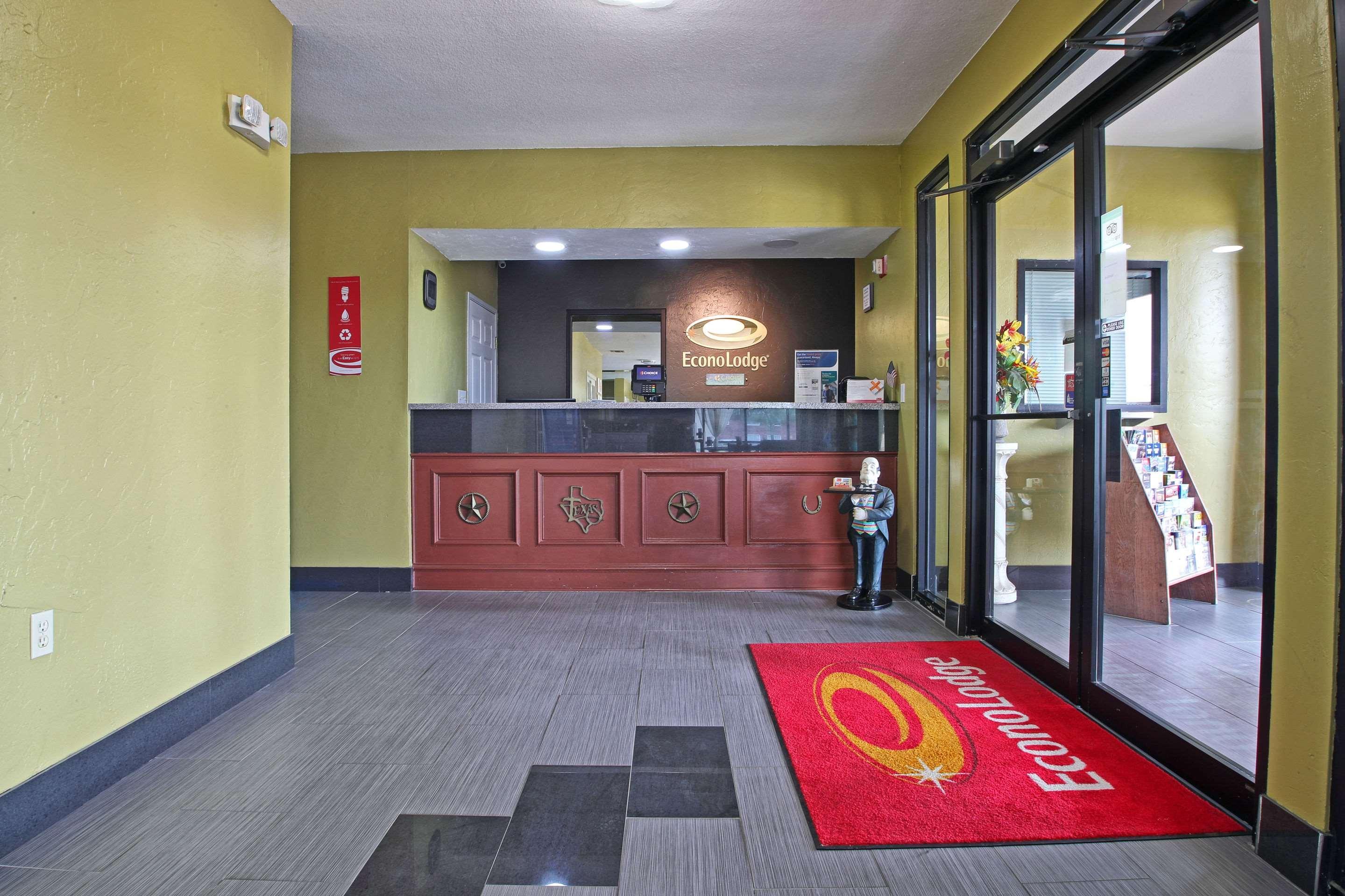 Econo Lodge Hillsboro I-35 Exterior foto